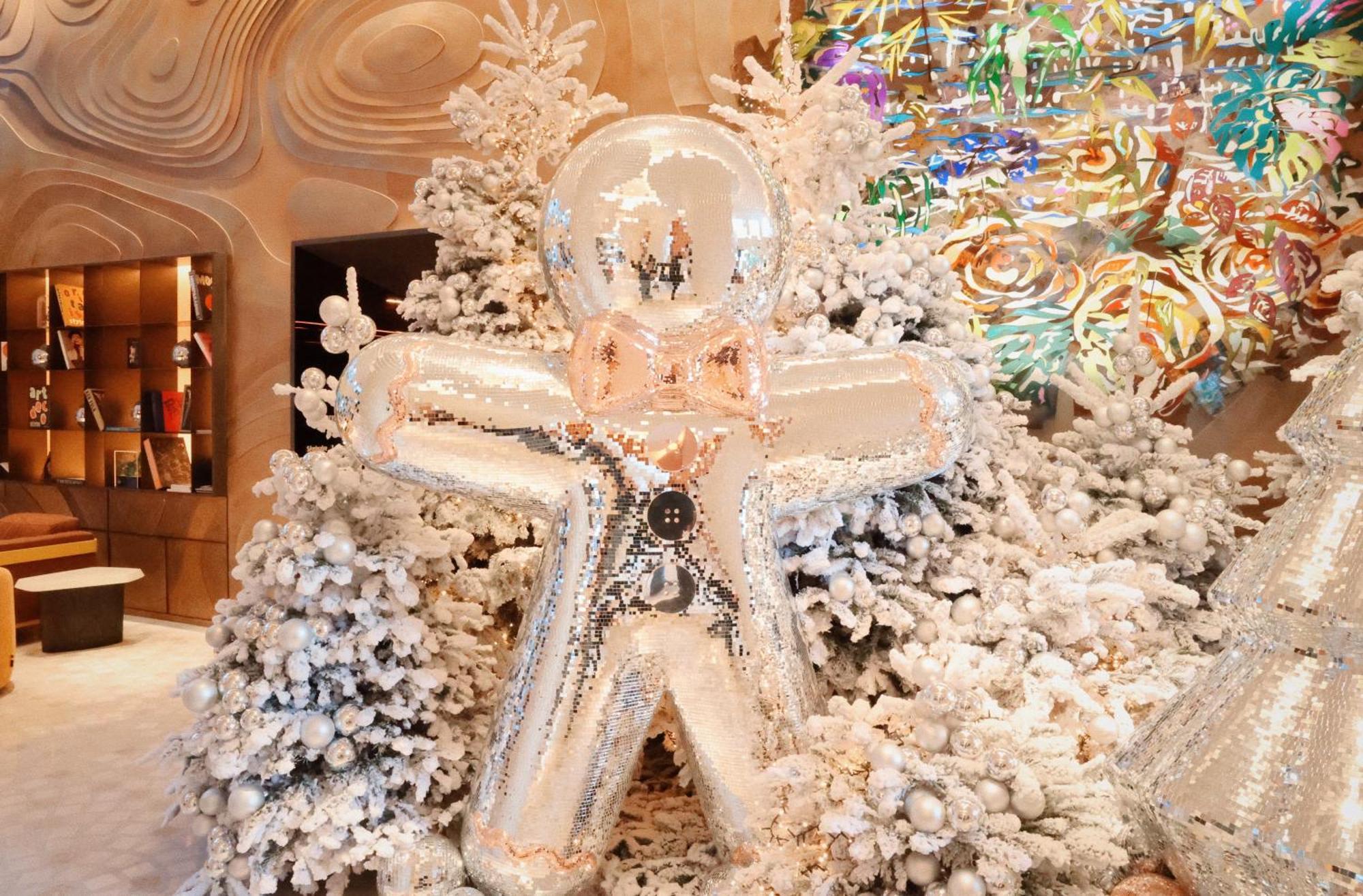 So/ Paris Hotel Экстерьер фото A balloon cross